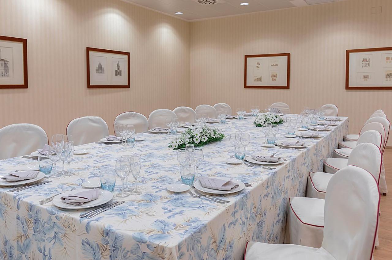 Hotel Madrid Leganes Affiliated By Melia Luaran gambar