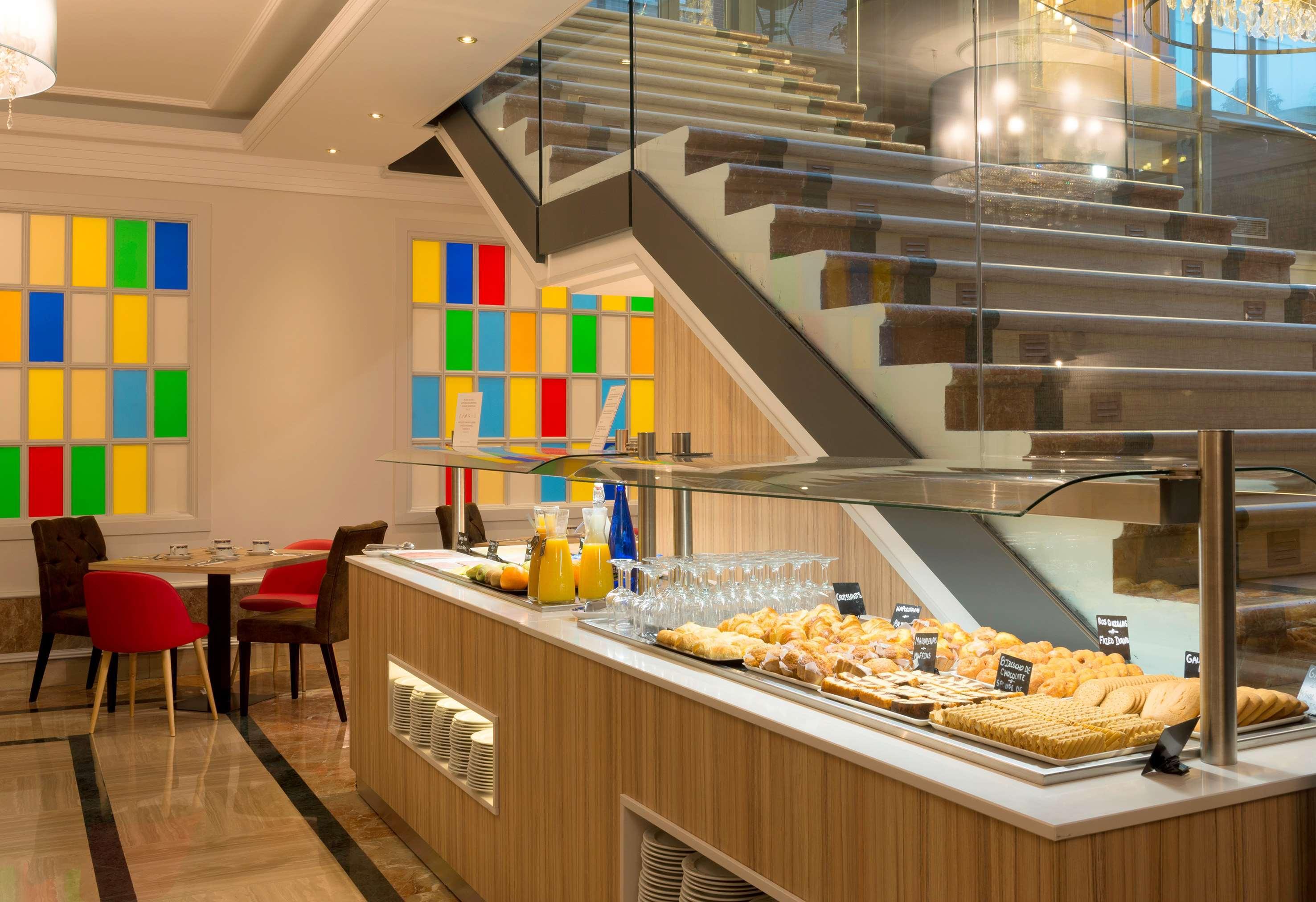 Hotel Madrid Leganes Affiliated By Melia Luaran gambar