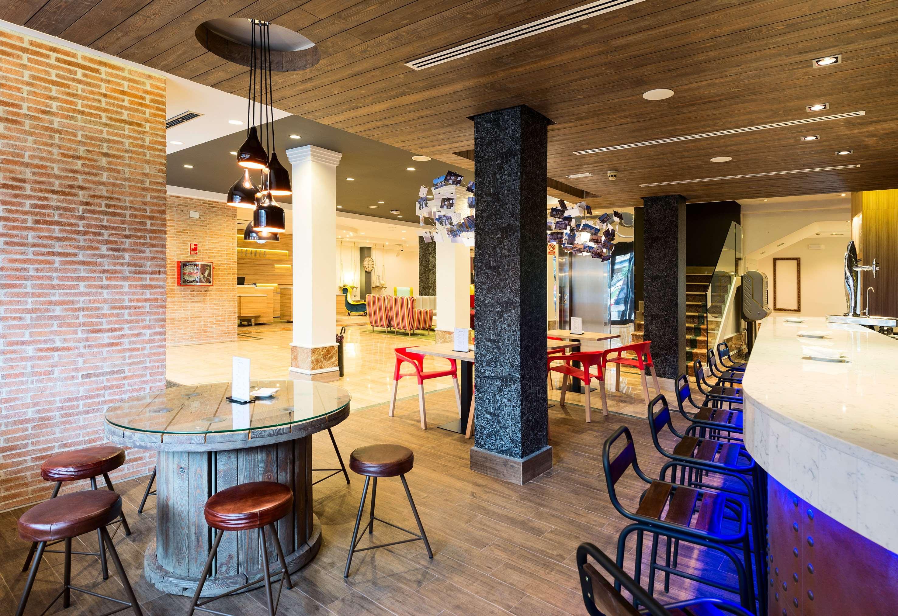 Hotel Madrid Leganes Affiliated By Melia Luaran gambar
