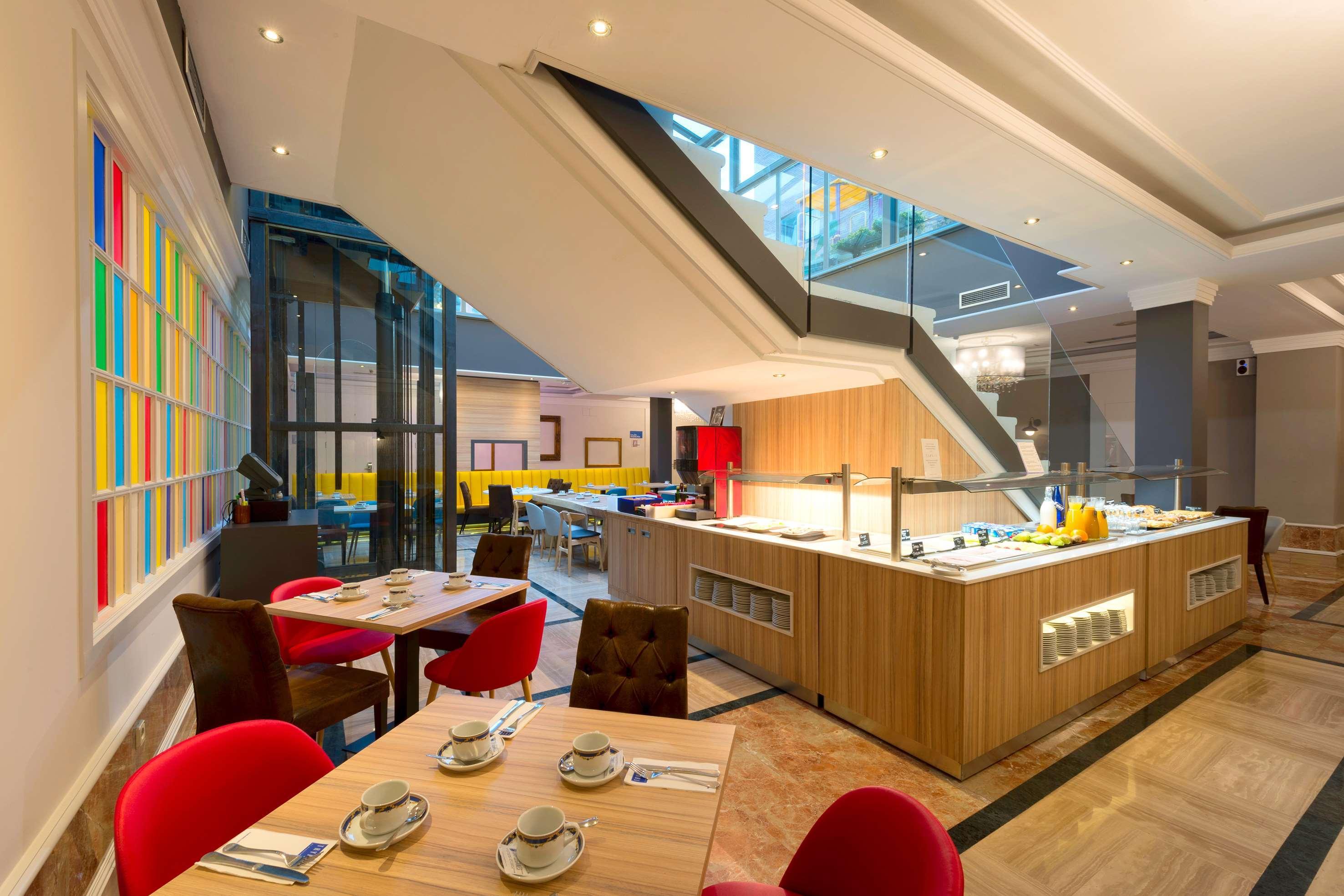 Hotel Madrid Leganes Affiliated By Melia Luaran gambar
