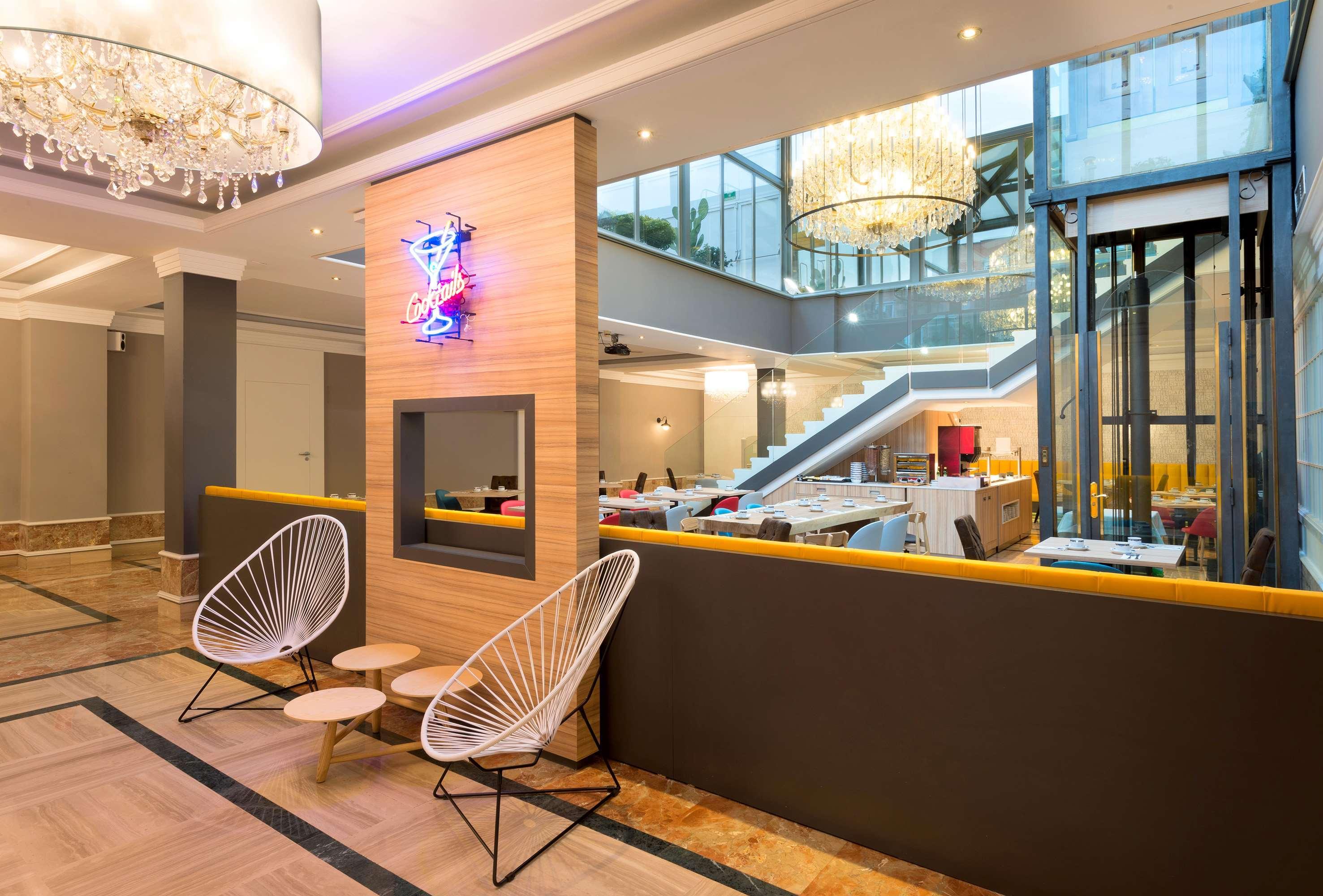 Hotel Madrid Leganes Affiliated By Melia Luaran gambar