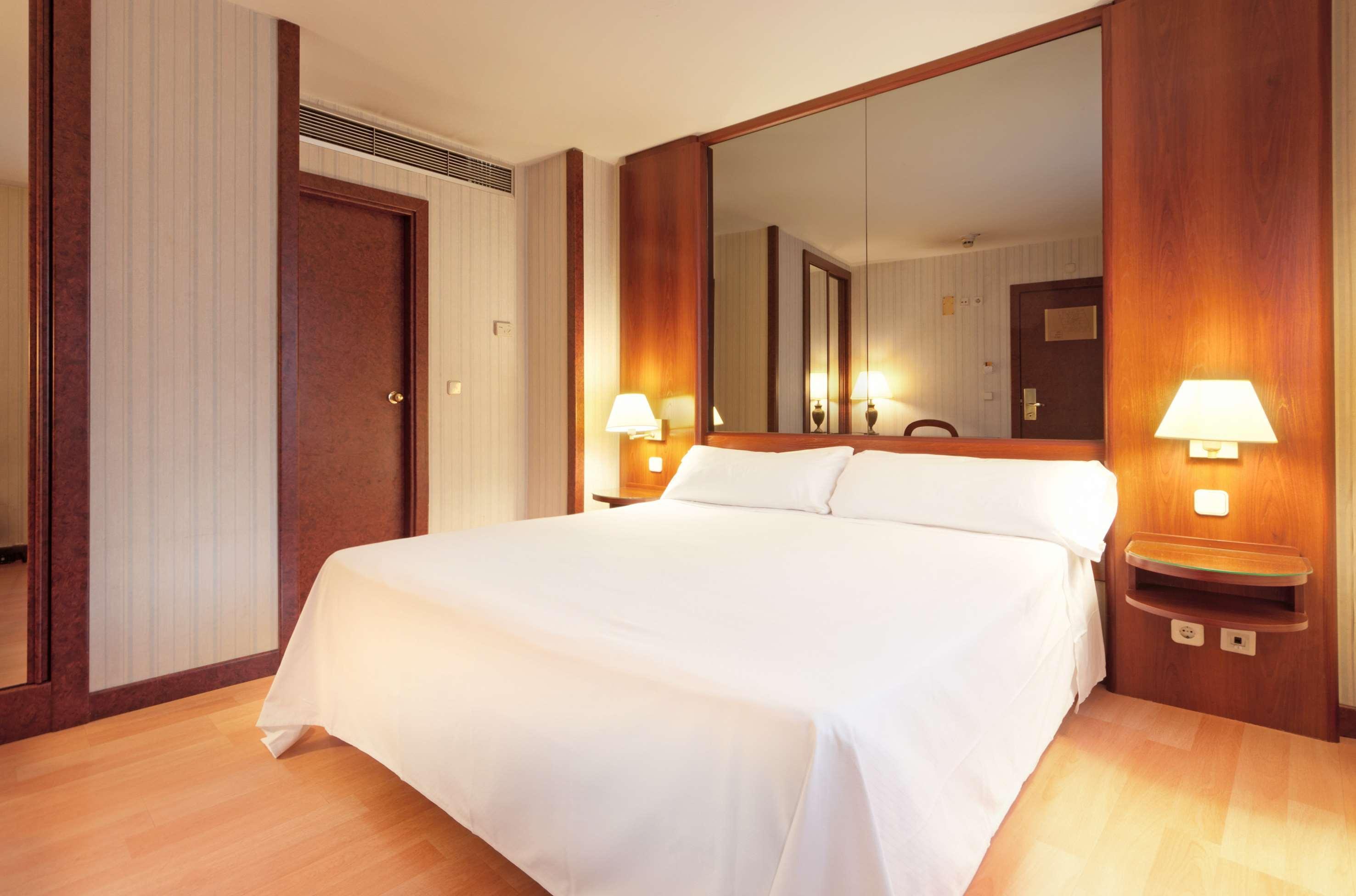 Hotel Madrid Leganes Affiliated By Melia Bilik gambar